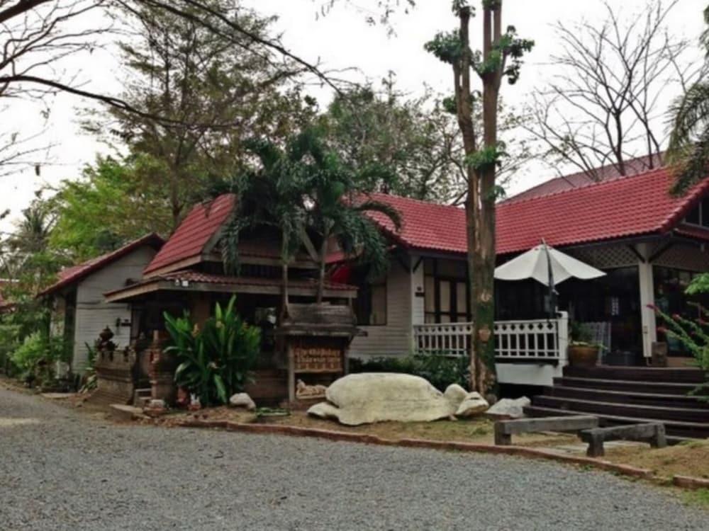The Old Palace Resort Klong Sa Bua Phra Nakhon Si Ayutthaya Dış mekan fotoğraf